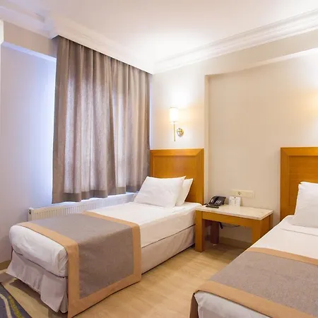 Dogan Royal Hotel